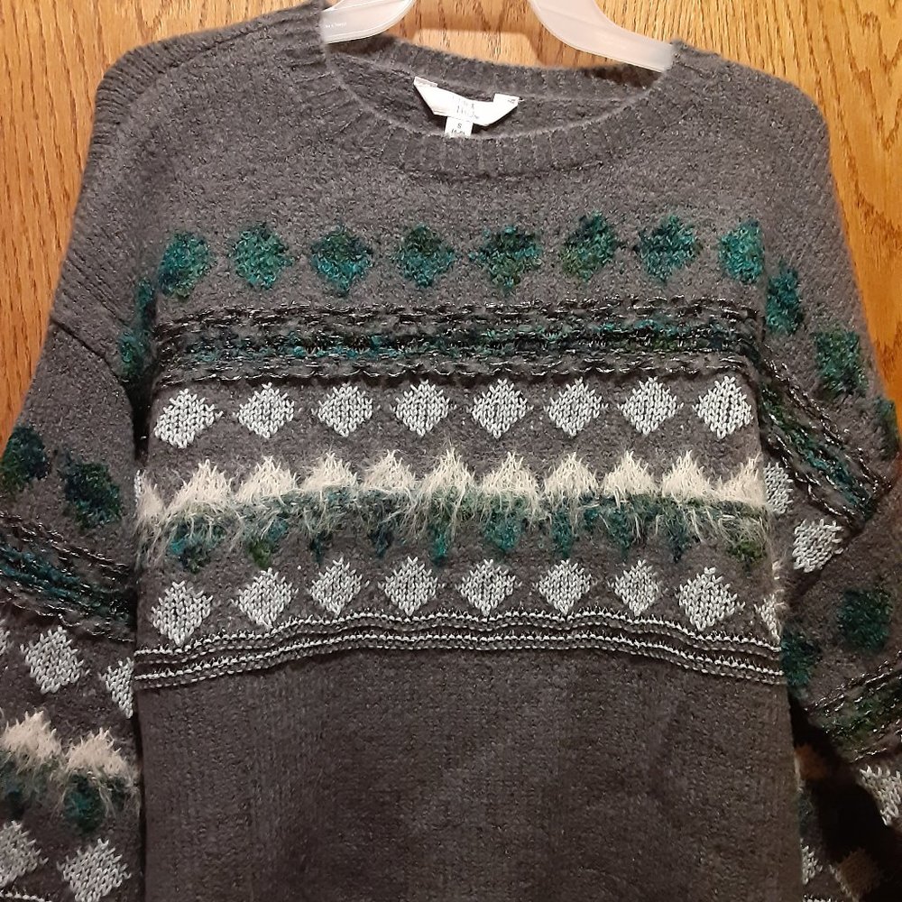 NWT sweater, small (4-6)